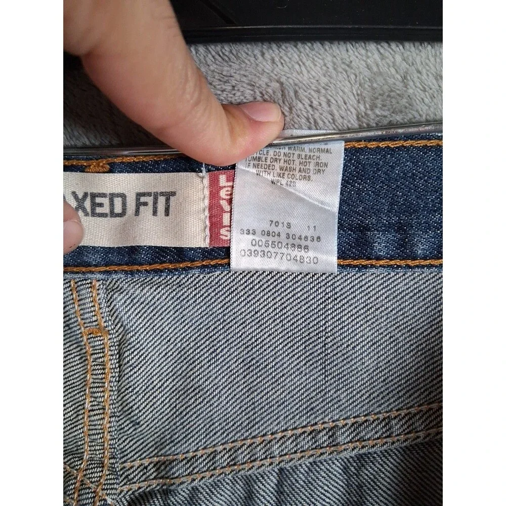 Vtg Y2K Levis 550 Relax Fit Mens 33x34 Dark Wash Straight Leg Inseam‎ 33.5